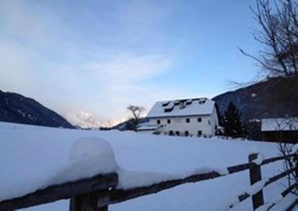 Ansitz Goller Hotel Rasun di Sopra Exterior foto