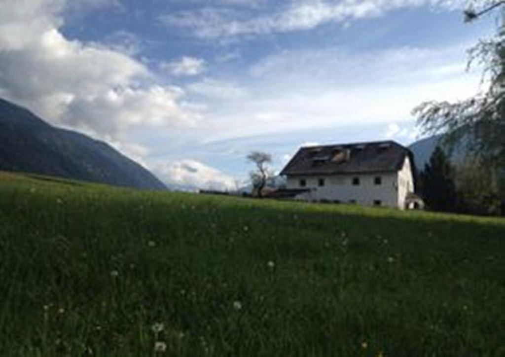 Ansitz Goller Hotel Rasun di Sopra Exterior foto