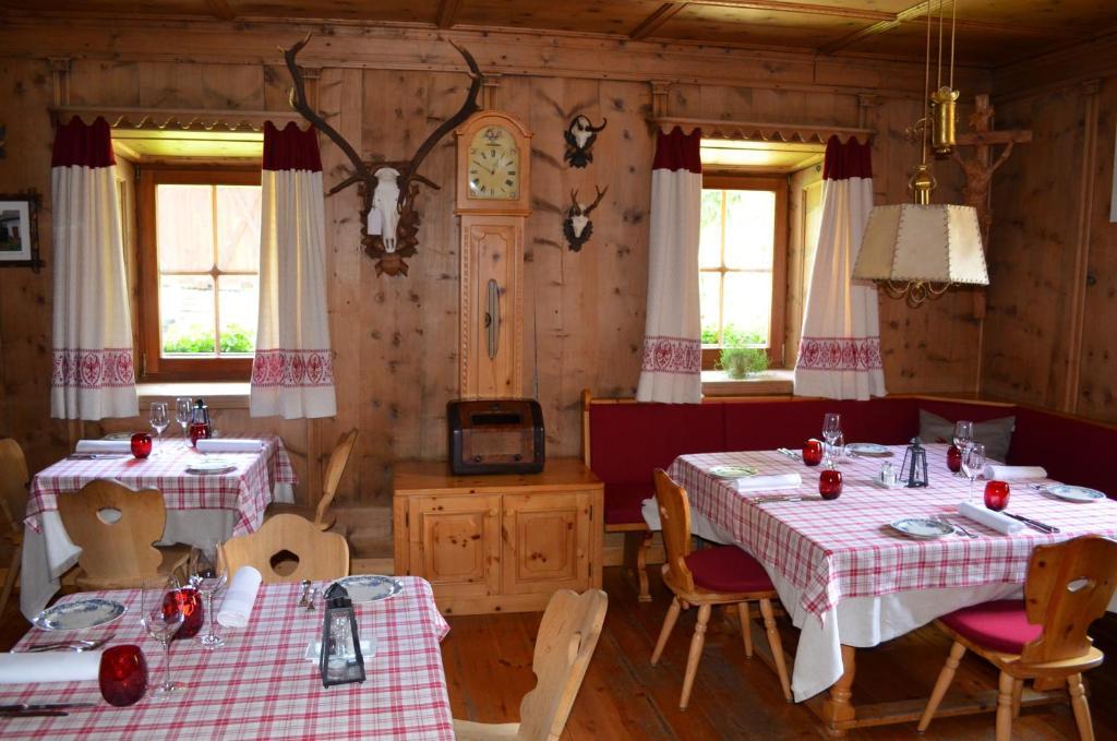 Ansitz Goller Hotel Rasun di Sopra Exterior foto